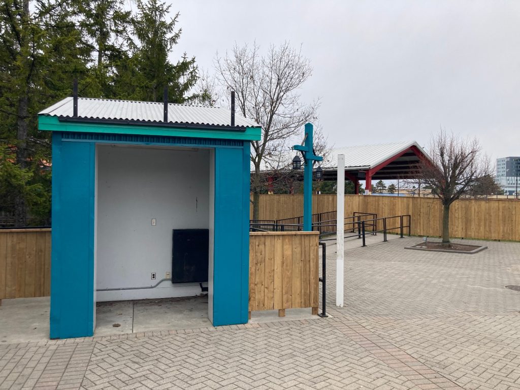 Speed City Raceway's kiosk shelter.