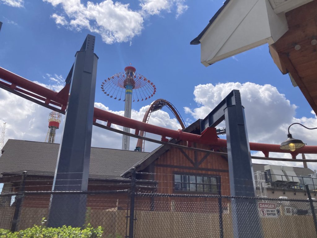 WindSeeker and Yukon Striker, with Vortex's track and Lazy Bear Lodge in the foreground.