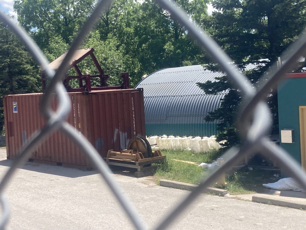 A Quonset hut in The DareDeviler's queue.