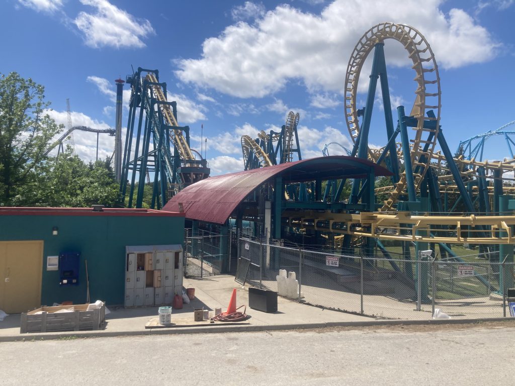 The DareDeviler, from outside the park's exterior fences.