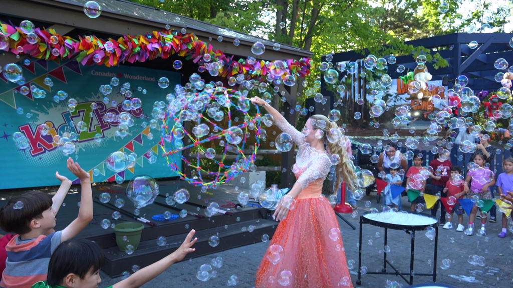 The Fantastic Bubble Show.