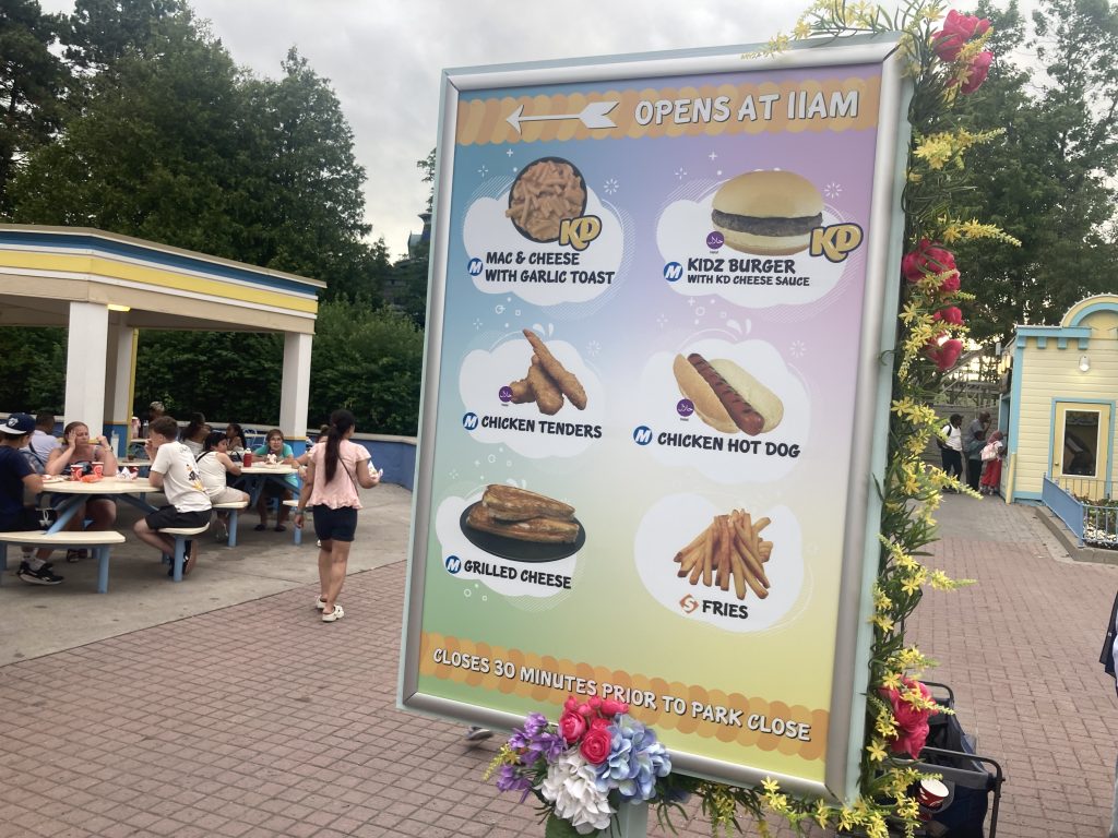 Carrousel Kitchen signboard.