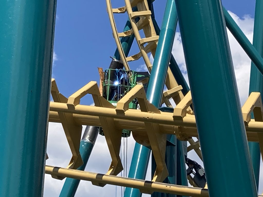 Modified support column on The DareDeviler.